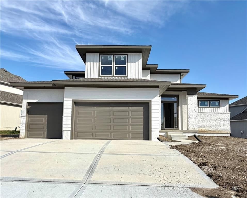 13020 W 174th Place, Overland Park, KS: listing photo 2