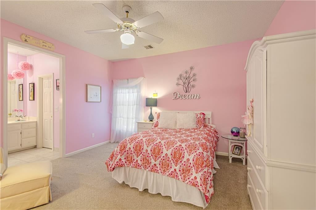 Photo 8 of 57 - 5418 W 131st Terrace, Overland Park, KS 66209