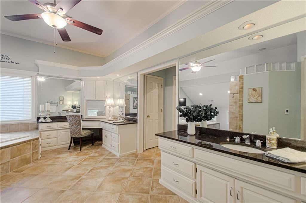 Photo 23 of 57 - 5418 W 131st Terrace, Overland Park, KS 66209