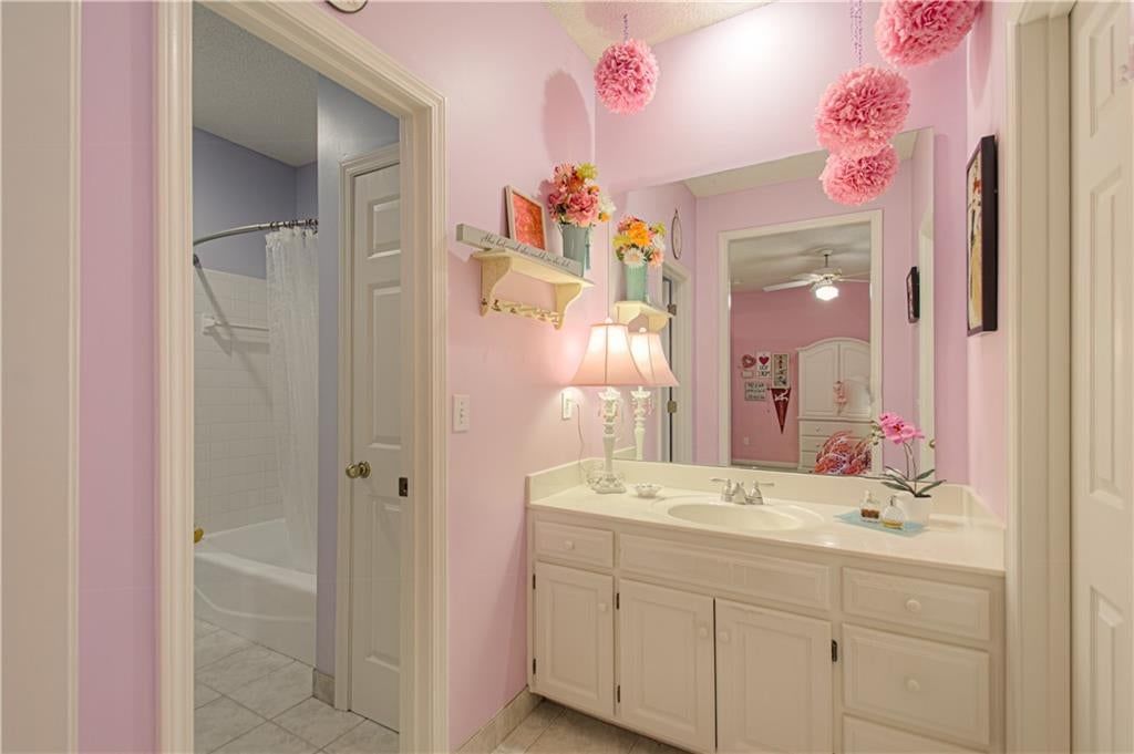 Photo 32 of 57 - 5418 W 131st Terrace, Overland Park, KS 66209