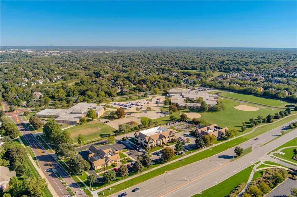 Photo 52 of 57 - 5418 W 131st Terrace, Overland Park, KS 66209