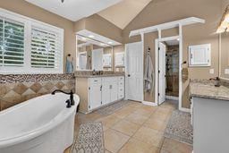 6216 NW 77th Street — photo 16