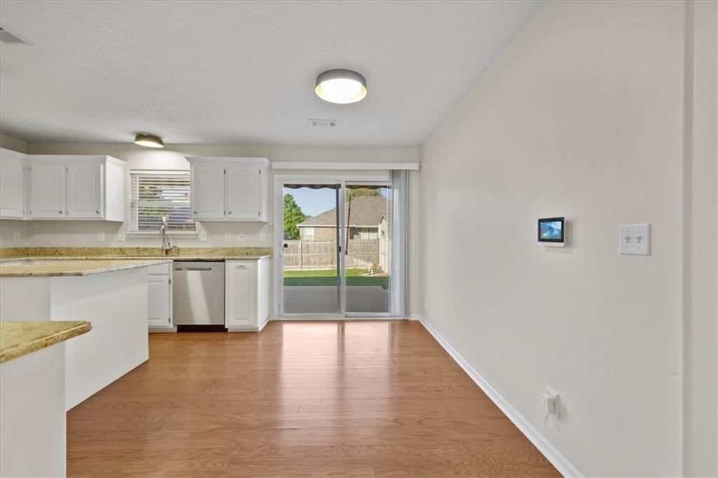 200 NW JACKIE Avenue — photo 5