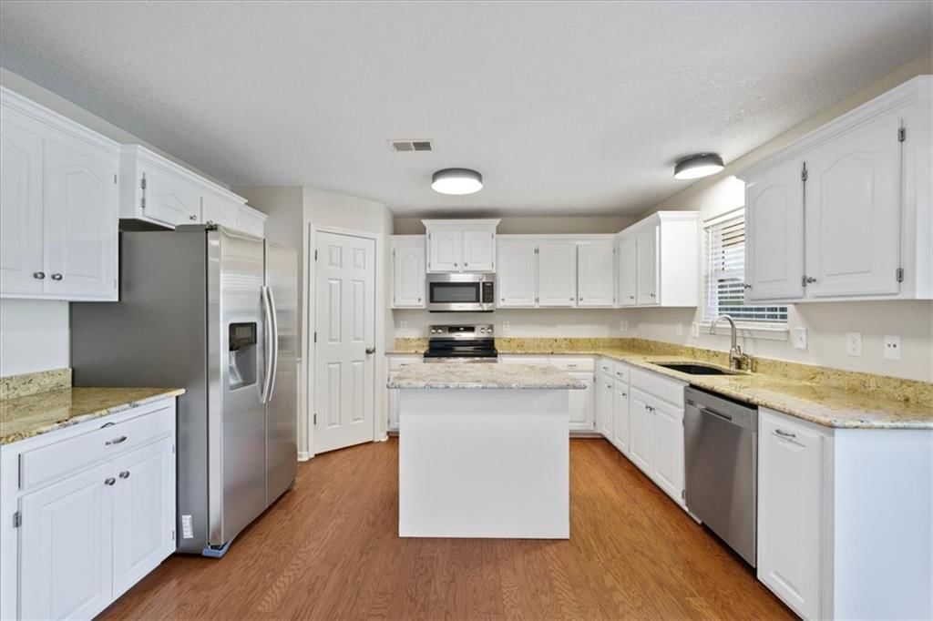200 NW JACKIE Avenue — photo 7