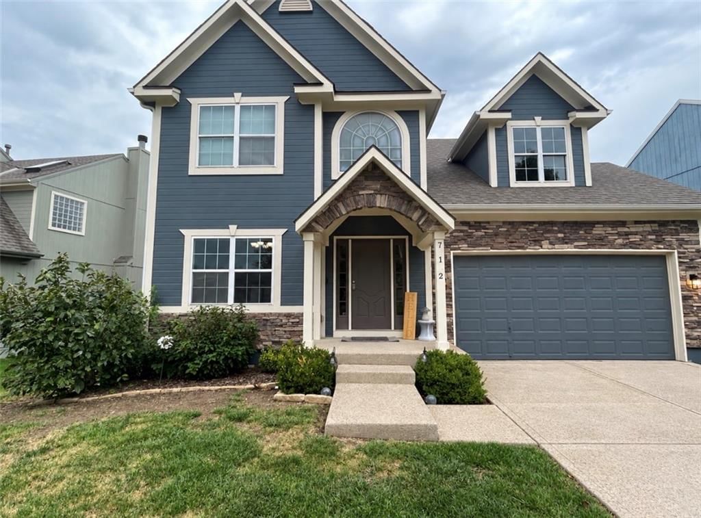 712 S Adams Street, Raymore, MO: listing photo 2