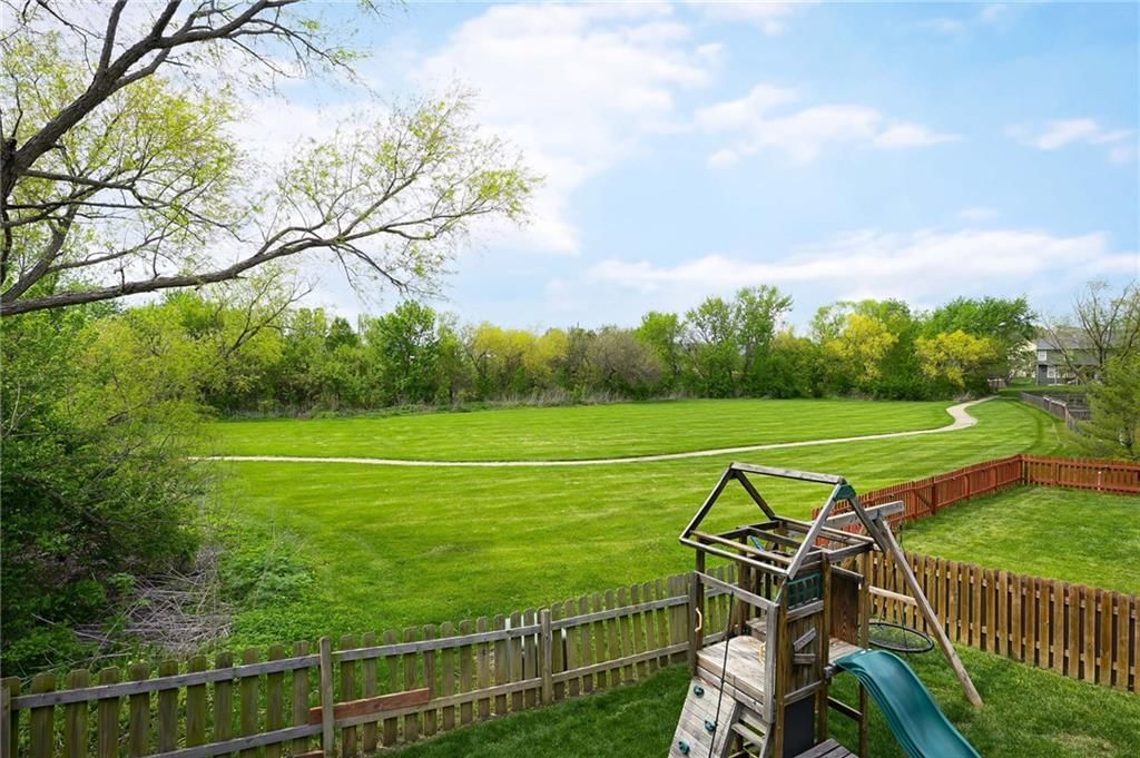 Photo 15 of 66 - 712 S Adams Street, Raymore, MO 64083