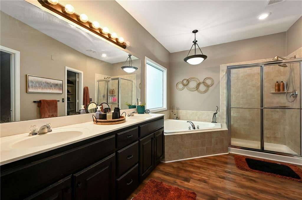 Photo 24 of 66 - 712 S Adams Street, Raymore, MO 64083