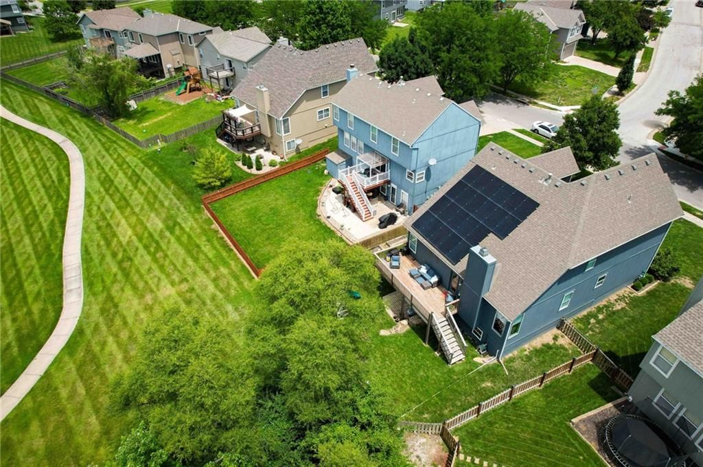 Photo 36 of 66 - 712 S Adams Street, Raymore, MO 64083