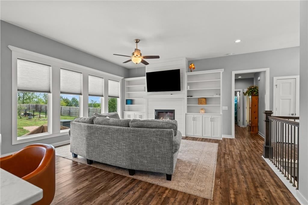 1201 Mesa Drive — photo 8