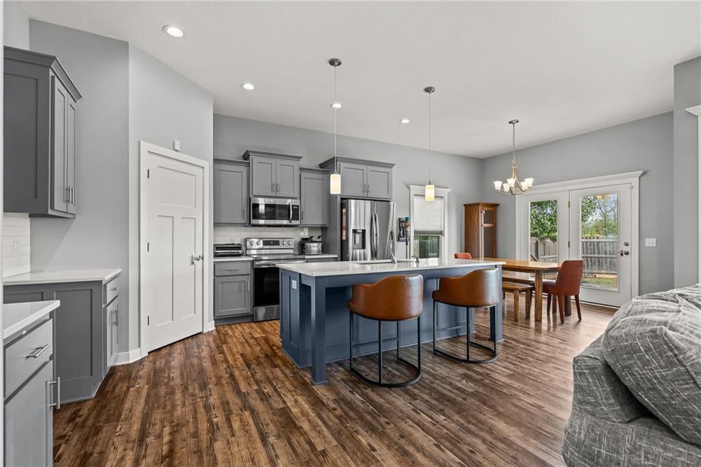 1201 Mesa Drive — photo 12