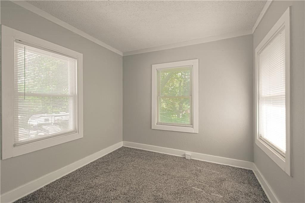 5721 Brooklyn Avenue — photo 19