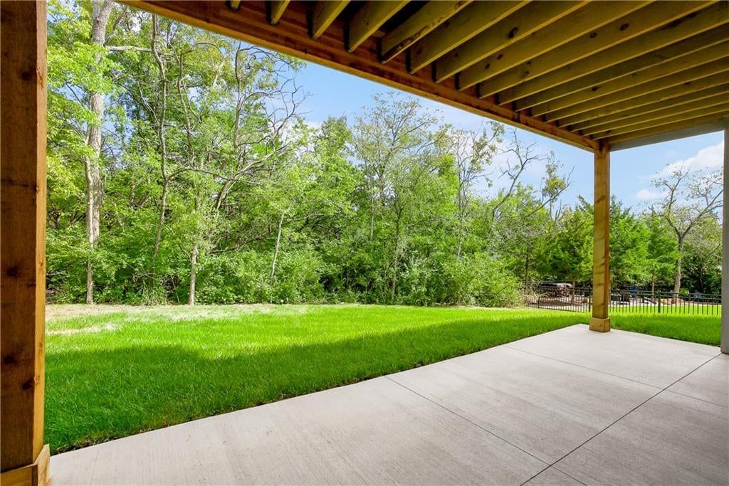 22428 W 90th Terrace, Lenexa, KS: listing photo 3