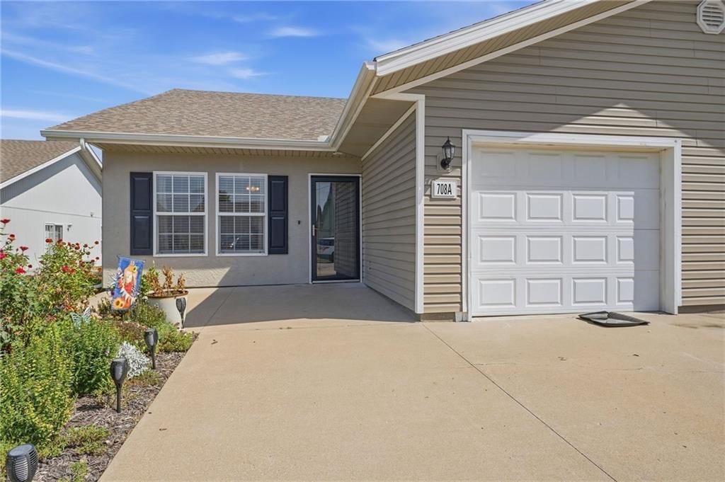 708 Meadow Court — photo 2