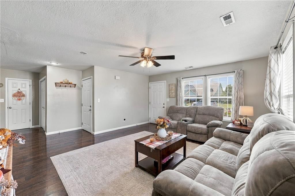 708 Meadow Court — photo 5