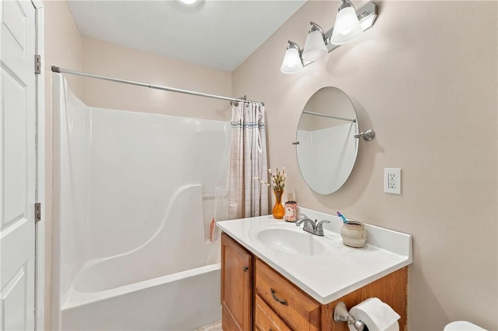 708 Meadow Court — photo 15