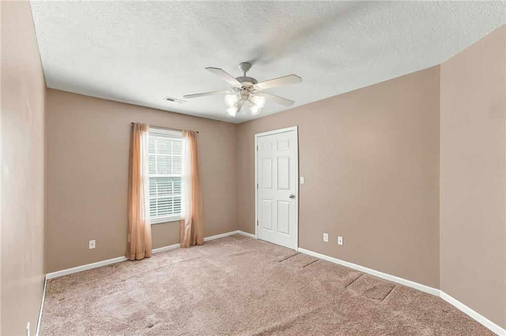 708 Meadow Court — photo 23