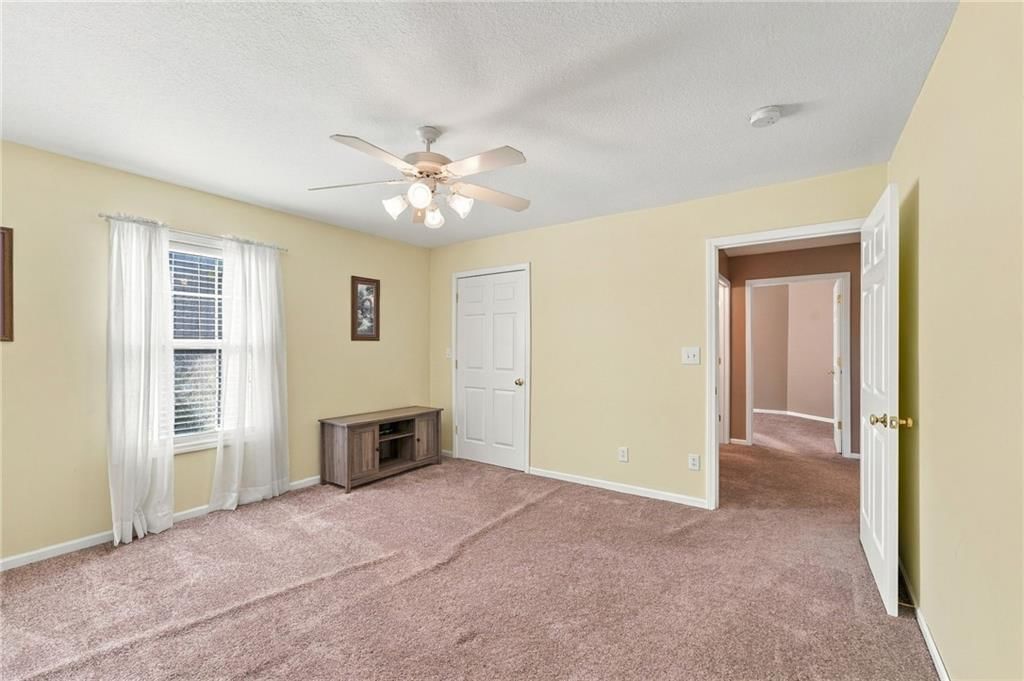 708 Meadow Court — photo 24