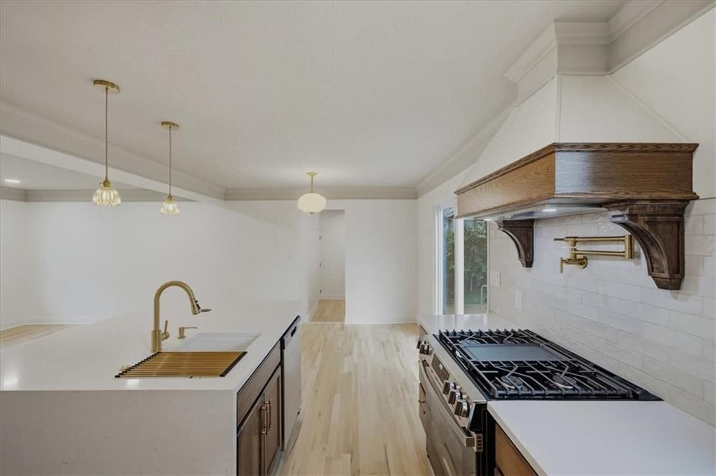 5806 W 75th Street — photo 5