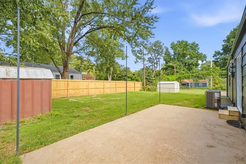 5806 W 75th Street — photo 33