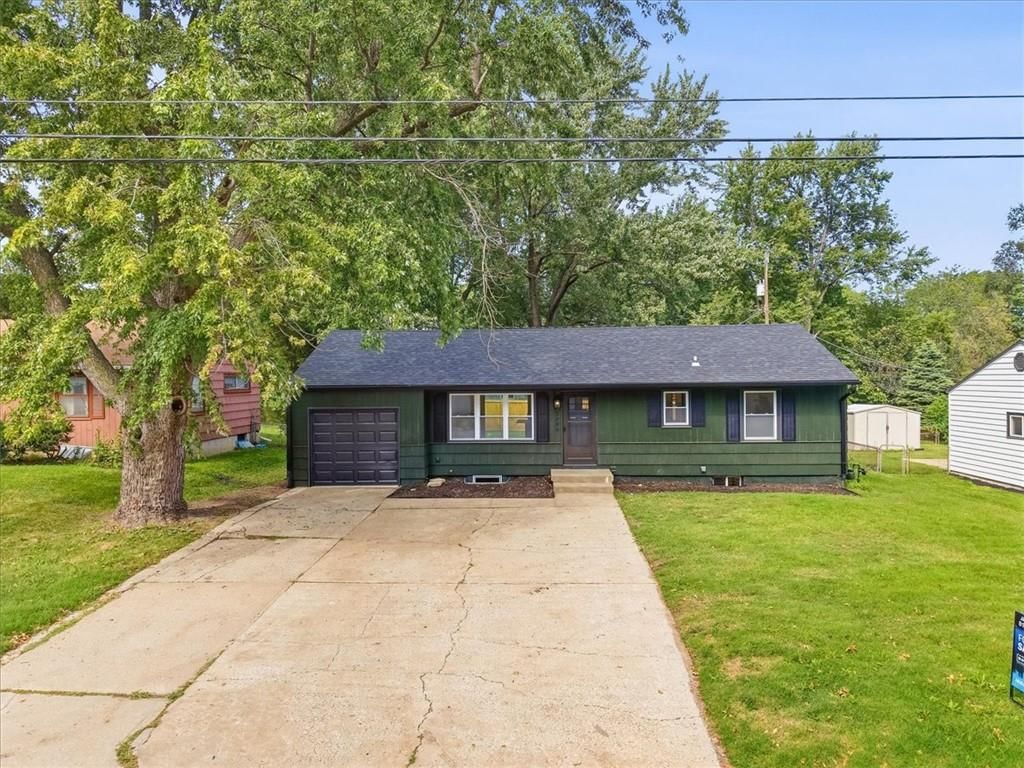 5806 W 75th Street, Prairie Village, KS
