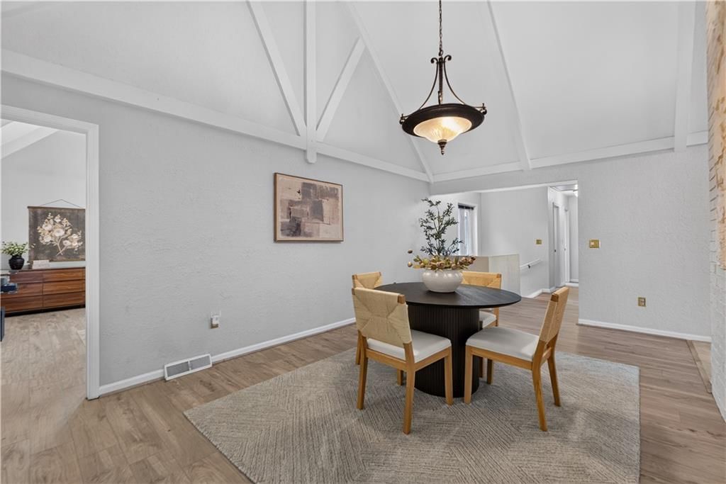 2303 Lynn Road — photo 15