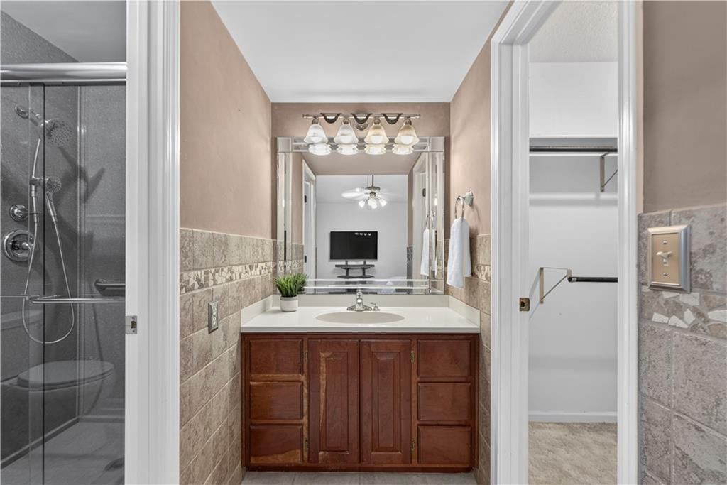 2303 Lynn Road — photo 36