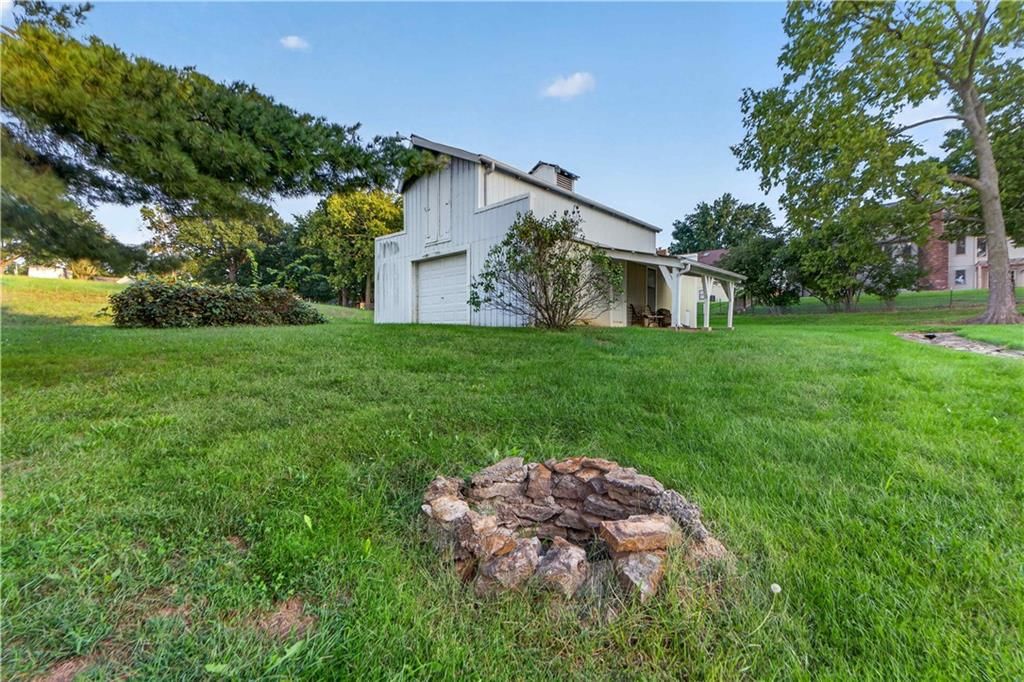 2303 Lynn Road — photo 88