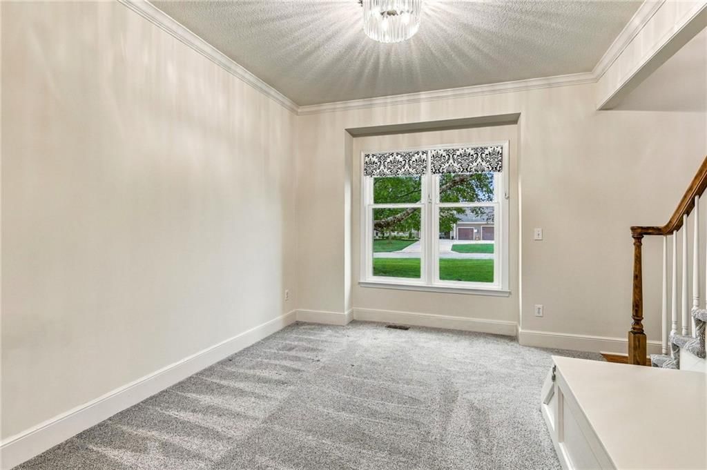 18437 Lamar Avenue — photo 7