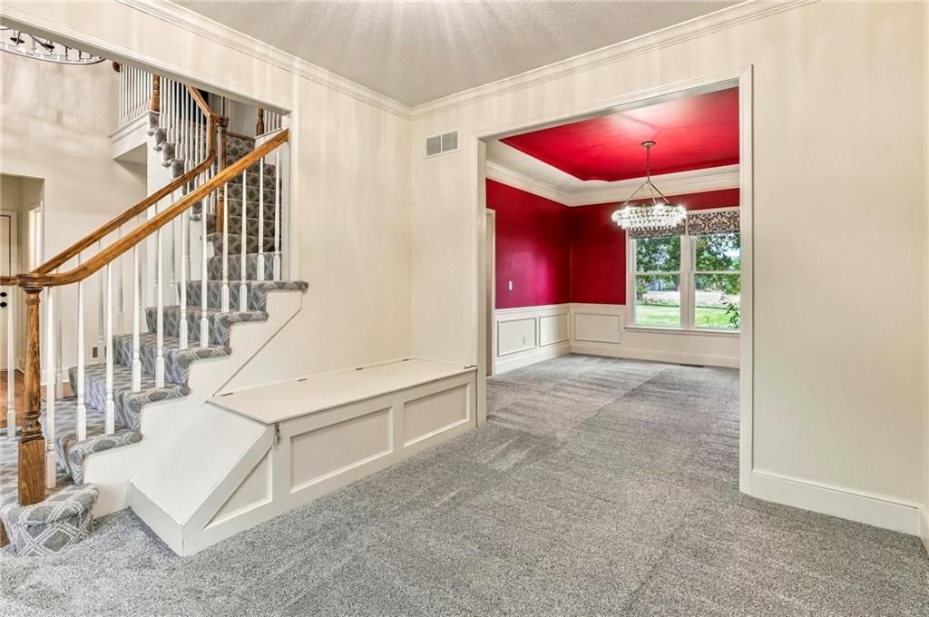 18437 Lamar Avenue — photo 8