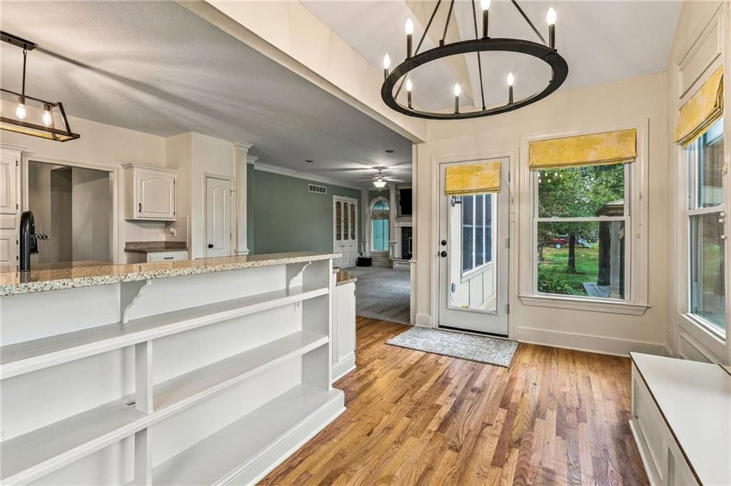 18437 Lamar Avenue — photo 16