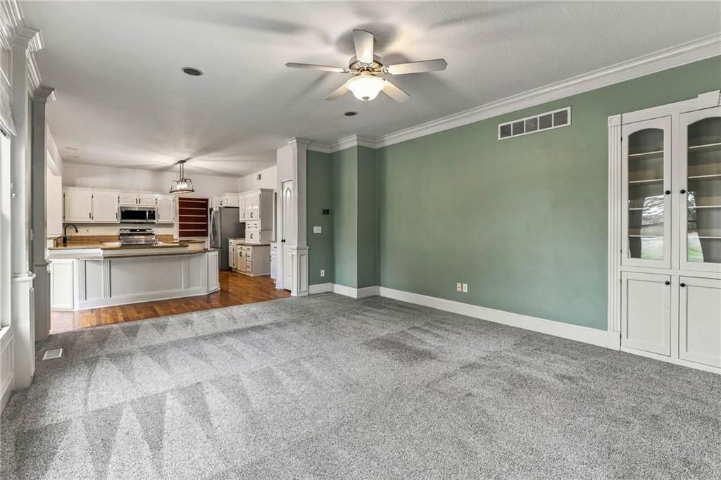 18437 Lamar Avenue — photo 22
