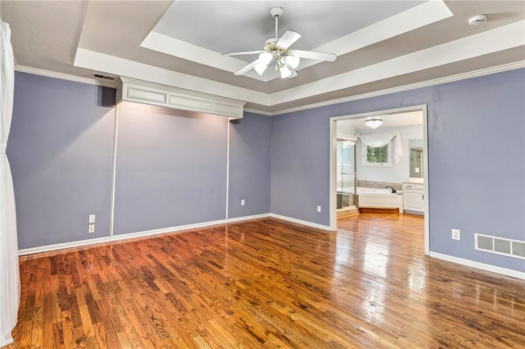 18437 Lamar Avenue — photo 26