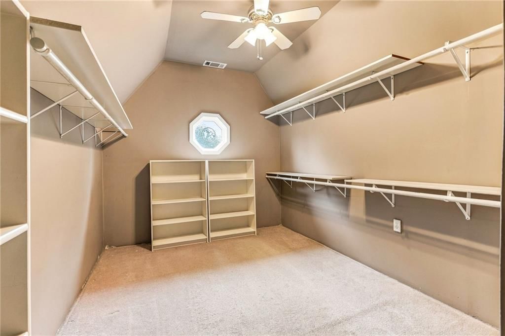 18437 Lamar Avenue — photo 29