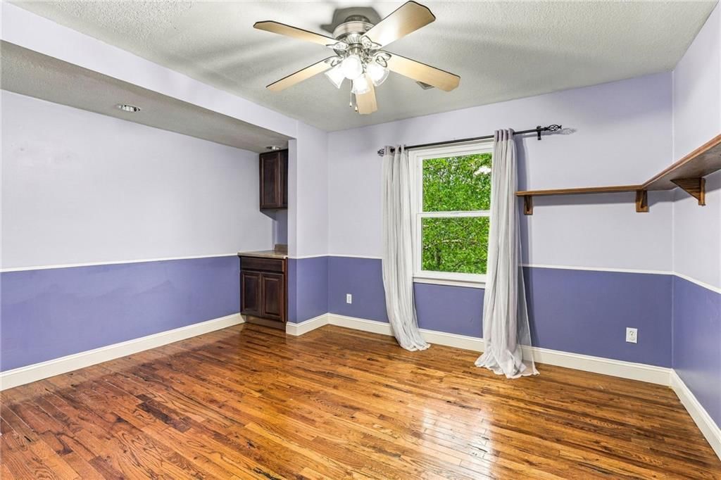 18437 Lamar Avenue — photo 39