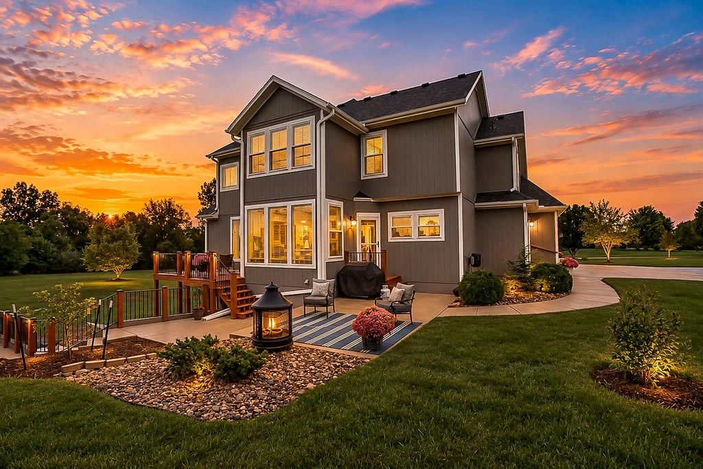 32360 Keystone Drive, Louisburg, KS: listing photo 2