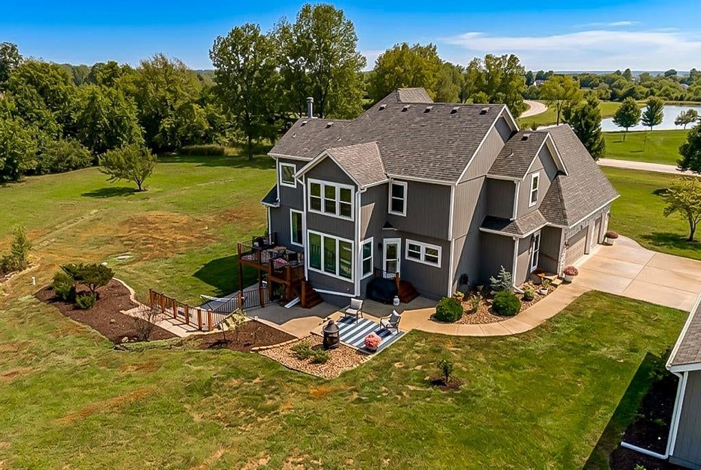 32360 Keystone Drive, Louisburg, KS: listing photo 3
