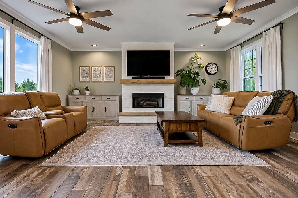 32360 Keystone Drive, Louisburg, KS