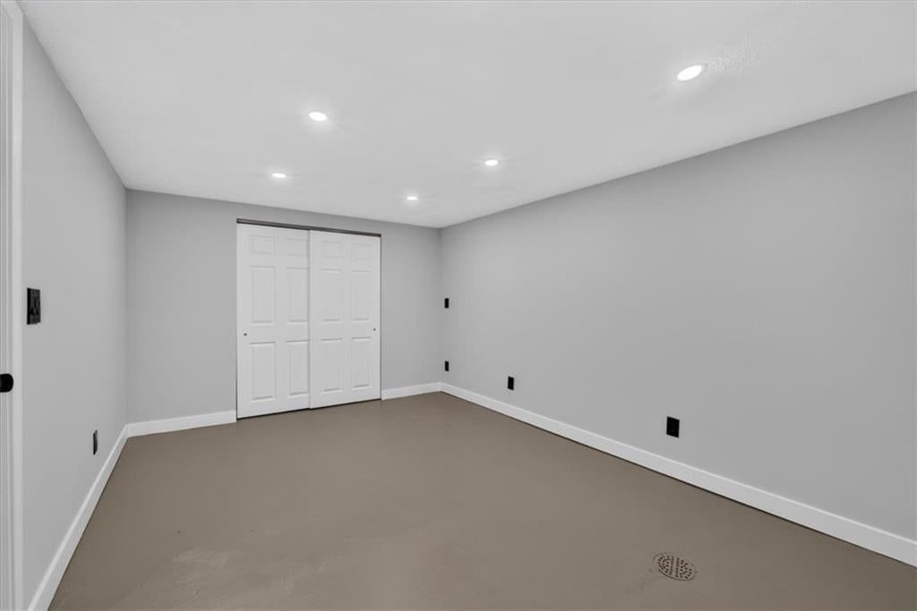 3412 NE 68th Terrace — photo 43