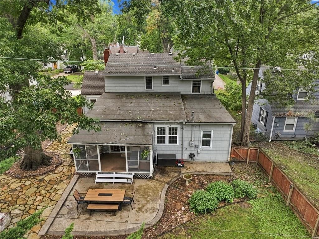 6827 Granada Lane — photo 7