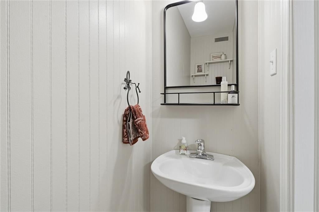 6827 Granada Lane — photo 31