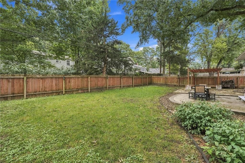 6827 Granada Lane — photo 41
