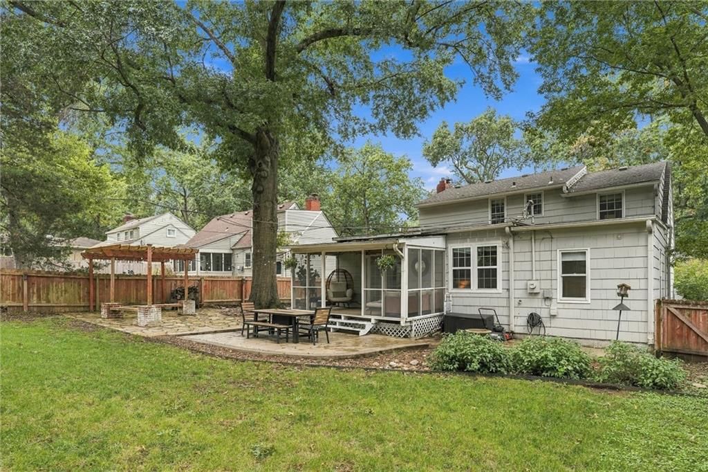 6827 Granada Lane — photo 42
