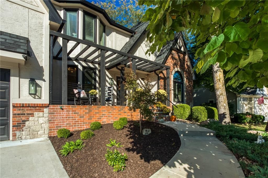 14012 Benson Street, Overland Park, KS: listing photo 2