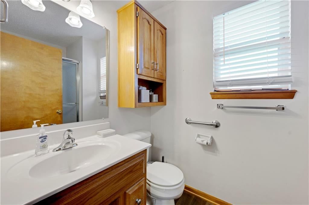 Photo 12 of 18 - 523 Mars Court, Raymore, MO 64083