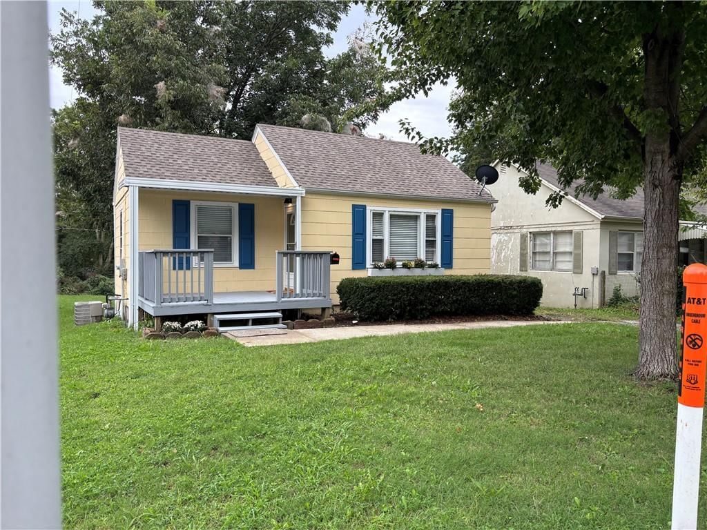 10821 E 19th Street S, Independence, MO