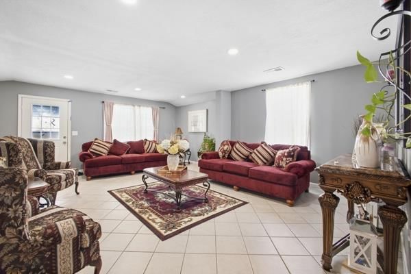 3129 Longwood Avenue — photo 7