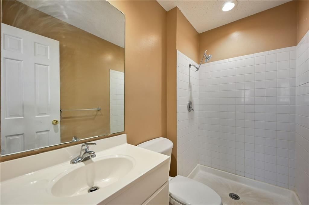 Photo 17 of 23 - 6208 E 129th Street, Grandview, MO 64030
