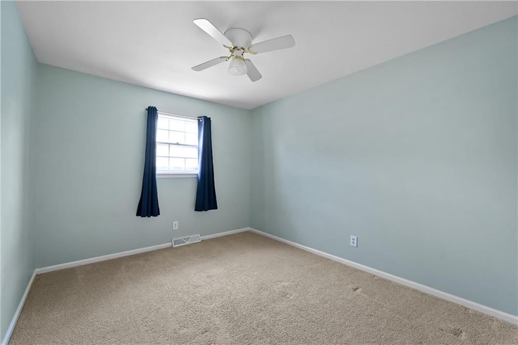 Photo 19 of 23 - 6208 E 129th Street, Grandview, MO 64030