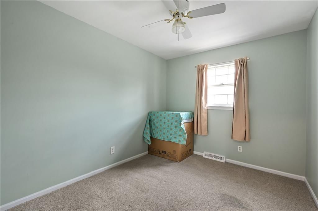 Photo 20 of 23 - 6208 E 129th Street, Grandview, MO 64030