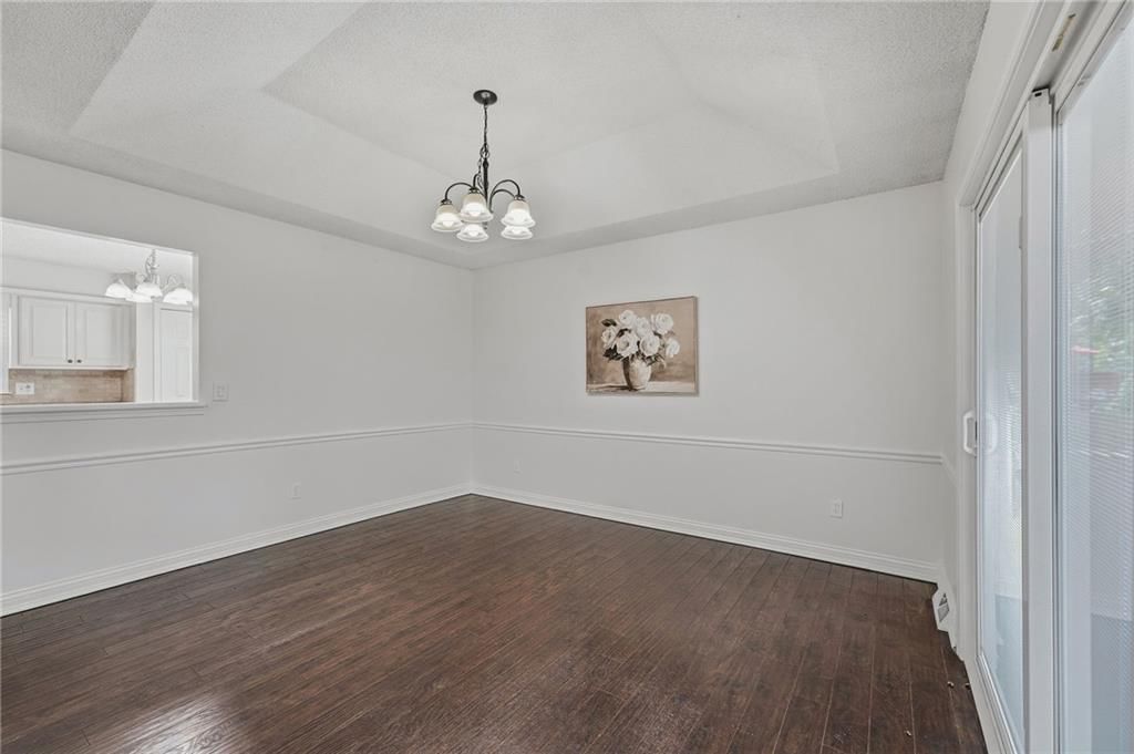 Photo 8 of 35 - 3502 NW Lake Drive, Lee's Summit, MO 64064